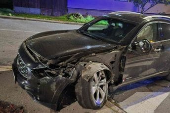 (FOTO) Lekić slupao službeni automobil Rudnika uglja, vozio u alkoholisanom stanju