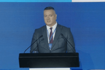 Vuksanović podržao inicijativu Đeljošaja za uvođenje garantovanih mandata