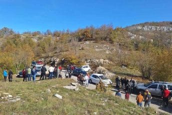 U Ljeskovim dolima počeo protest žitelja MZ Bogetići