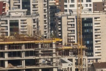 U agendi predatoj Briselu i legalizacija oko 60.000 'divljih' objekata u Crnoj Gori U agendi predatoj Briselu i legalizacija oko 60.000 'divljih' objekata u Crnoj Gori