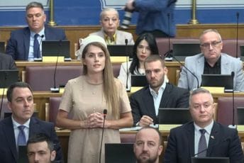 Vuković-Kuč: U ovom trenutku je najodgovornija ministarka prosvjete, ona mora da presječe