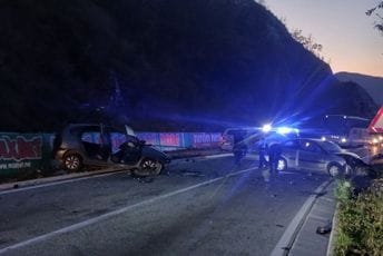 Udes na putu Cetinje - Budva: Povrijeđene četiri osobe