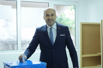 Rađenović: Iz Budve će krenuti energija promjena u Crnoj Gori Rađenović: Iz Budve će krenuti energija promjena u Crnoj Gori