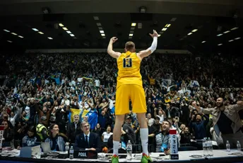 Kamenjaš briljirao: Hrvatska srušena u grotlu Skenderije, Srbija uz plus 47 do Eurobasketa, plasman osigurala i Litvanija