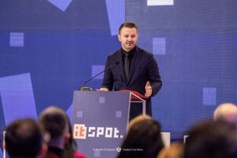 Dukaj: Pratimo novonastalu situaciju u Budvi, klima sa državnog nivoa prenijela se na lokalne samouprave Dukaj: Pratimo novonastalu situaciju u Budvi, klima sa državnog nivoa prenijela se na lokalne samouprave