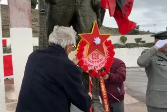 "Kako ga ne pomenuti": Albanski komunisti i dalje veličaju Envera Hodžu