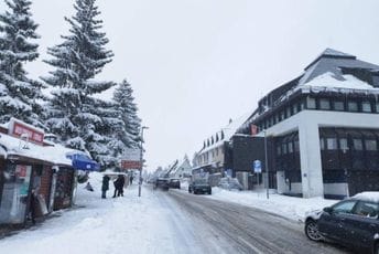 (FOTO) Evo  kako danas izgleda Žabljak pod snijegom