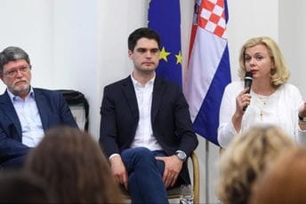 Sokol: Greška EU je što je dozvolila velikosrpske stranke u Vladi Crne Gore; Picula: Ovo je najdramatičniji trenutak od kraja Hladnog rata