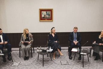 CGO: Transparentnošću do odgovornosti CGO: Transparentnošću do odgovornosti