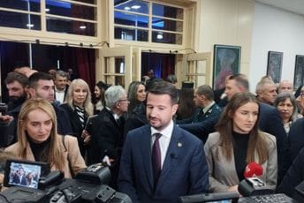 Milatović: Tražiću od Savjeta da se ministru odbrane naredi da vrati ingerencije načelniku Generalštaba Milatović: Tražiću od Savjeta da se ministru odbrane naredi da vrati ingerencije načelniku Generalštaba