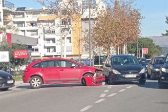 Sudar dva automobila na Zabjelu