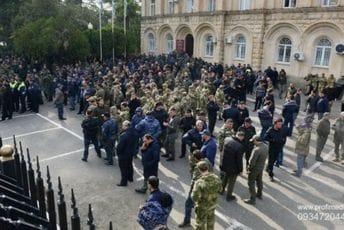 Abhazija: U pucnjavi ispred parlamenta jedan poslanik ubijen, drugi ranjen