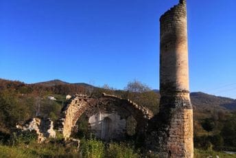 Fejzić, Burdžović i Kujović: Poništeno rješenje o restauraciji Hajdar pašine džamije, Vlada da preduzme hitne mjere kako bi se poništila sramna odluka