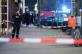 Berlin: Muškarac nožem ranio više osoba, savladali ga prolaznici Berlin: Muškarac nožem ranio više osoba, savladali ga prolaznici