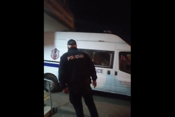 Ranjene sa Cetinja transportuju u KCCG Ranjene sa Cetinja transportuju u KCCG