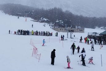 (FOTO/VIDEO) Uprkos lošim vremenskim prilikama dobra posjećenost na Savinom kuku