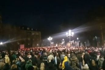 Građani na Cetinju ćutanjem odali poštu žrtvama masakra