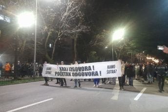 (FOTO/VIDEO) Održan novi protest: Zahtjevi studenata dobili još masovniju podršku na ulicama Podgorice