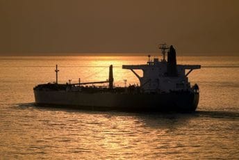 Kineski naftni giganti prekinuli kupovinu ruske nafte putem mora