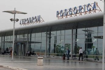 Na Aerodromu Podgorica uhapšen ruski državljanin zbog falsifikovanih isprava