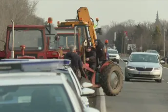 BIA upala u kuću poljoprivrednika: Maltretirali ga satima zbog oborenog stabla