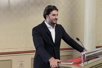 Adžić: Šamar Kotoru, Hrvatima i pokojnom Zoranu Gopčeviću Adžić: Šamar Kotoru, Hrvatima i pokojnom Zoranu Gopčeviću