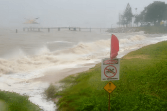 Australija: Hiljade ljudi prisiljeno da napusti svoje domove zbog obimnih padavina Australija: Hiljade ljudi prisiljeno da napusti svoje domove zbog obimnih padavina