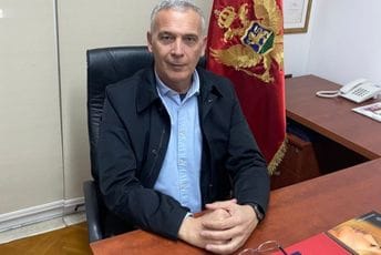 Smijenjen i saslušavan: Bečićeva savjetnica Jovetića prijavila policiji zbog - verbalnog delikta