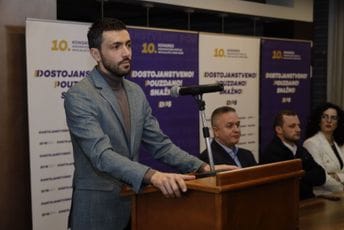 Živković: Đukanović će biti predložen za počasnog predsjednika, to je odraz zahvalnosti na svim dostignućima Živković: Đukanović će biti predložen za počasnog predsjednika, to je odraz zahvalnosti na svim dostignućima