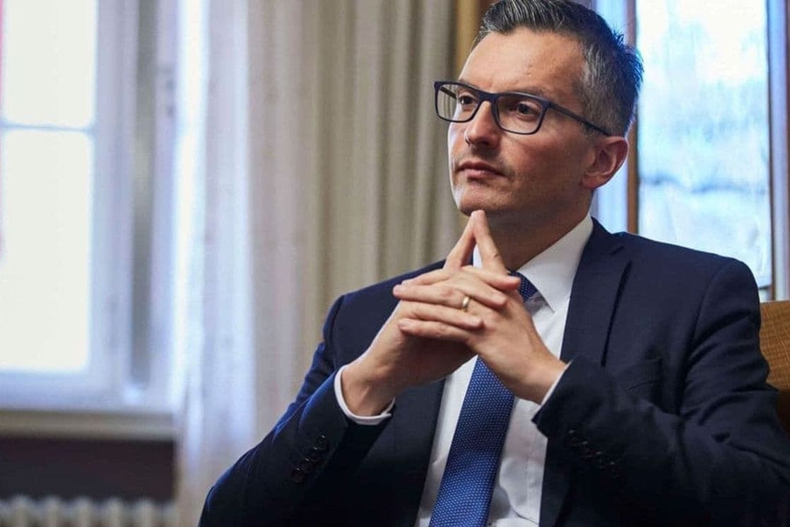 Šarec: Vučić se ponaša kao komšija kojem smetaju b