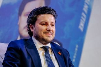 Abazović: URA će podržati interpelaciju o Bečiću