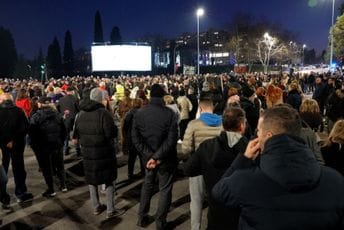 (FOTO/VIDEO) Pogledajte još malo atmosfere sa današnje blokade u Podgorici