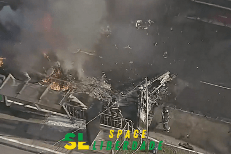 (VIDEO) Brazil: Avion se srušio na prometnu saobraćajnicu, ima mrtvih (VIDEO) Brazil: Avion se srušio na prometnu saobraćajnicu, ima mrtvih