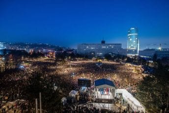 Protesti u Slovačkoj, građani traže ostavku Fica