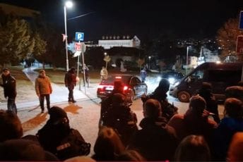 (VIDEO) Građani Lazarevca izviždali Anu Brnabić i Sinišu Malog