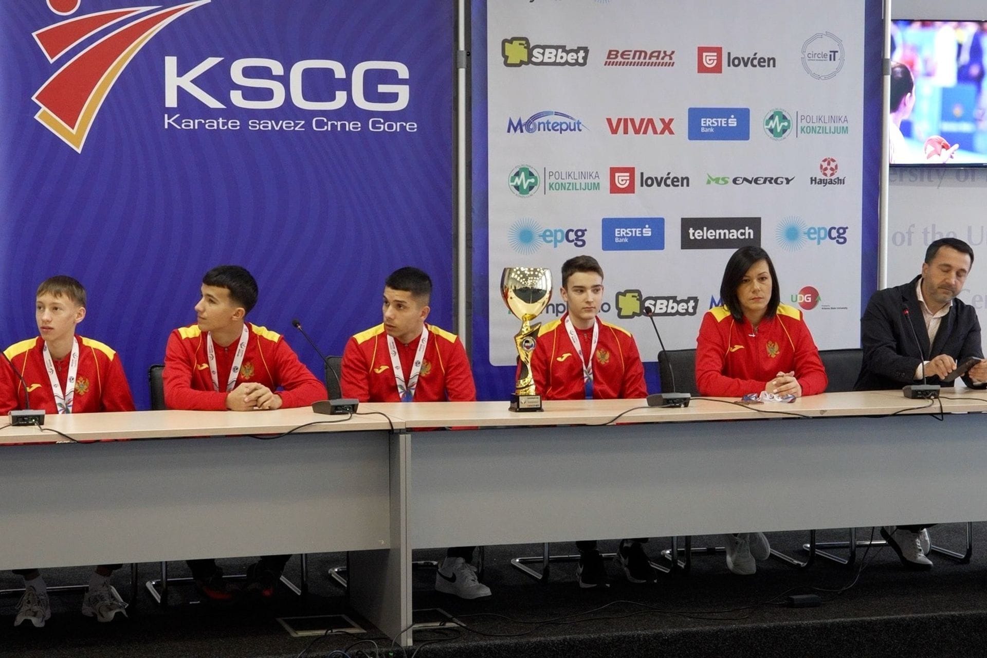 Fotografija 1: Šest bronzanih medalja za karate reprezentaciju Crne Gore na EP u Poljskoj