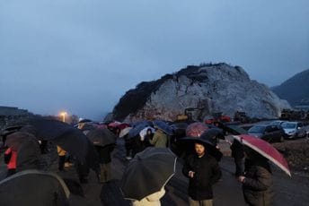 Građani blokirali saobraćaj na putu Cetinje - Podgorica (FOTO)