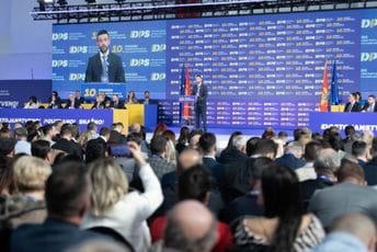 DPS: Crna Gora je danas ponižena država, njom upravlja klerikalno-nacionalistička klika