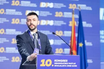 (VIDEO) Živković: DPS i dalje najjača partija, Crna Gora bi davno pokleknula da nije bilo našeg otpora (VIDEO) Živković: DPS i dalje najjača partija, Crna Gora bi davno pokleknula da nije bilo našeg otpora