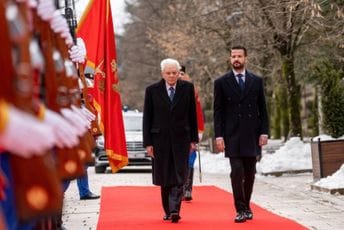 (FOTO) Matarela na Cetinju dočekan uz najviše državne i vojne počasti