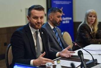 Dukaj: MJU predlaže da predsjednik opštine i njegov zamjenik moraju biti različitog pola