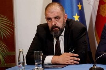 Đaković: Sporna pošiljka mesa bila u tranzitu, uvoz iz Brazila trenutno zabranjen Đaković: Sporna pošiljka mesa bila u tranzitu, uvoz iz Brazila trenutno zabranjen