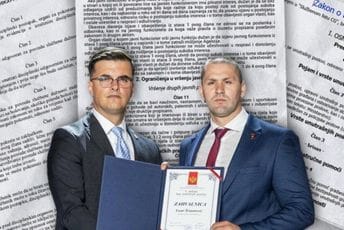 Šaranović i Šćepanović u problemu: Proganjani policajci spremaju brojne krivične prijave Šaranović i Šćepanović u problemu: Proganjani policajci spremaju brojne krivične prijave