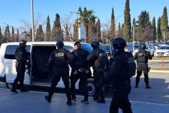 Dragan Pavlićević, blizak saradnik Radoja Zvicera, izručen Crnoj Gori Dragan Pavlićević, blizak saradnik Radoja Zvicera, izručen Crnoj Gori