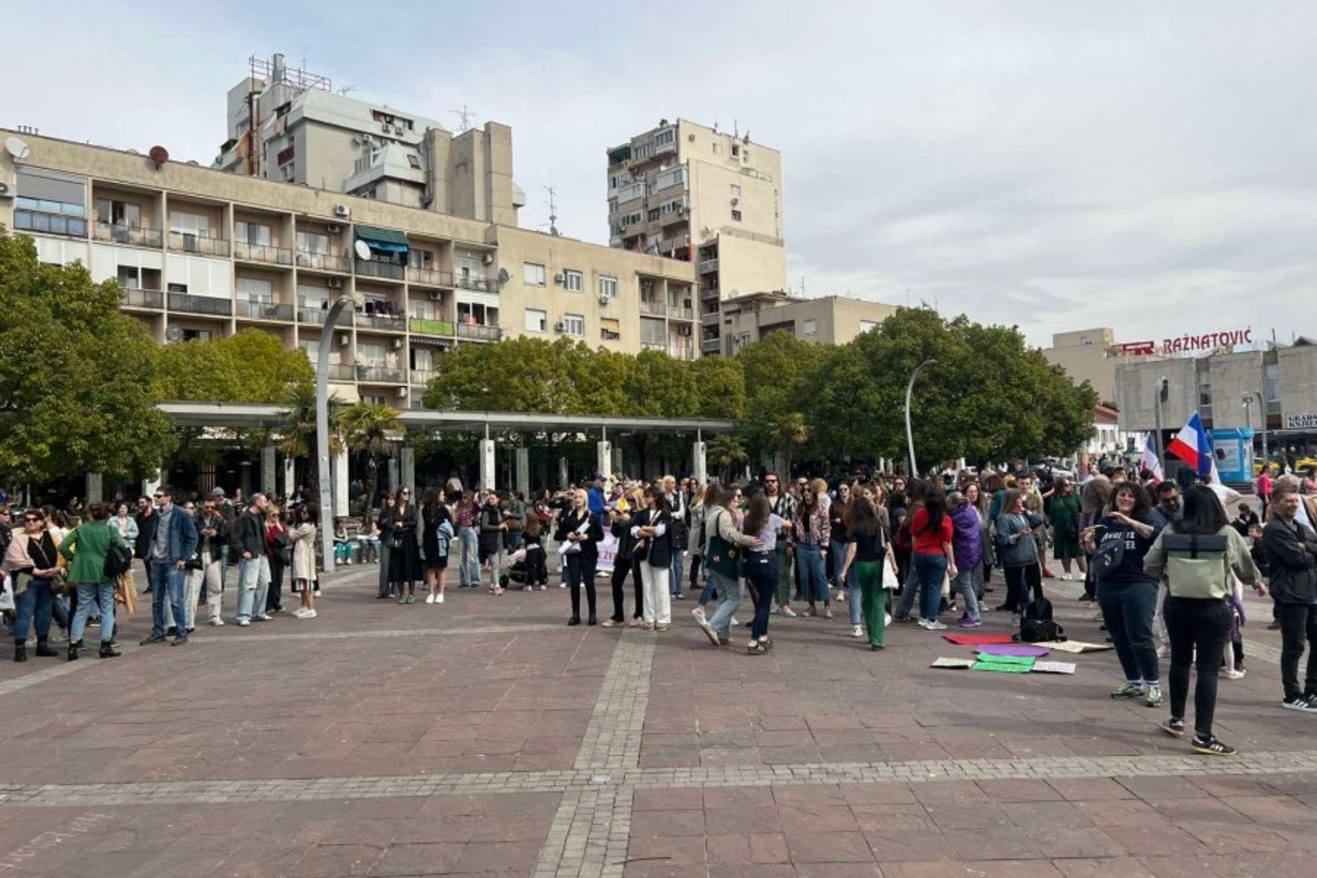 Fotografija 2: (FOTO) U Podgorici održan Osmomartovski marš: "Bunt kao simbol pravde"