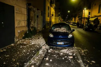 Snažan zemljotres pogodio Italiju: Ljudi napuštali domove, noć proveli na ulicama (VIDEO)