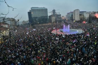 Puna čekaonica bolnice u Novom Sadu: Građani se žale na simptome izazvane navodnom upotrebom zvučnog topa