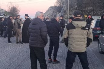 Građani Cetinja i danas organizovali blokadu: Političari su posljednji koji će moći da prođu