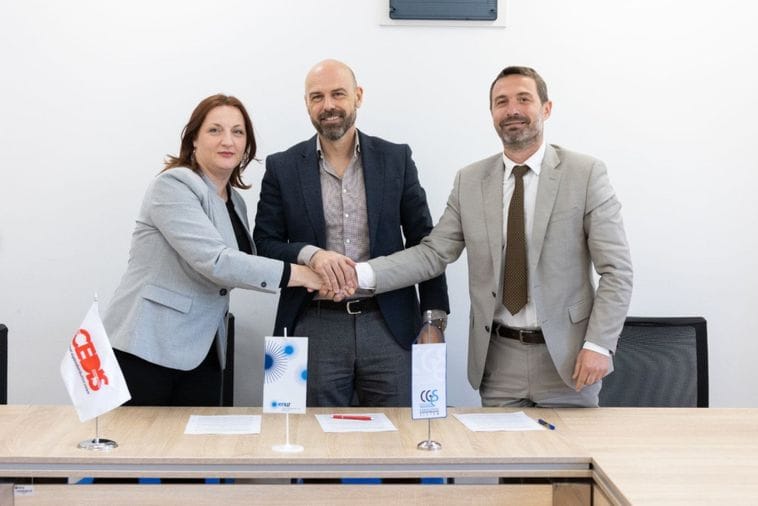 EPCG, CEDIS i CGES potpisali pismoo namjerama: Značajan korak ka digitalnoj transformaciji crnogorskog elektroenergetskog sistema EPCG, CEDIS i CGES potpisali pismoo namjerama: Značajan korak ka digitalnoj transformaciji crnogorskog elektroenergetskog sistema