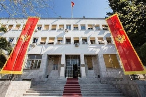 Skupština ponovo kupuje vozila, za automobile daju 130.166 eura: Ćute na pitanja za čije potrebe kupuju